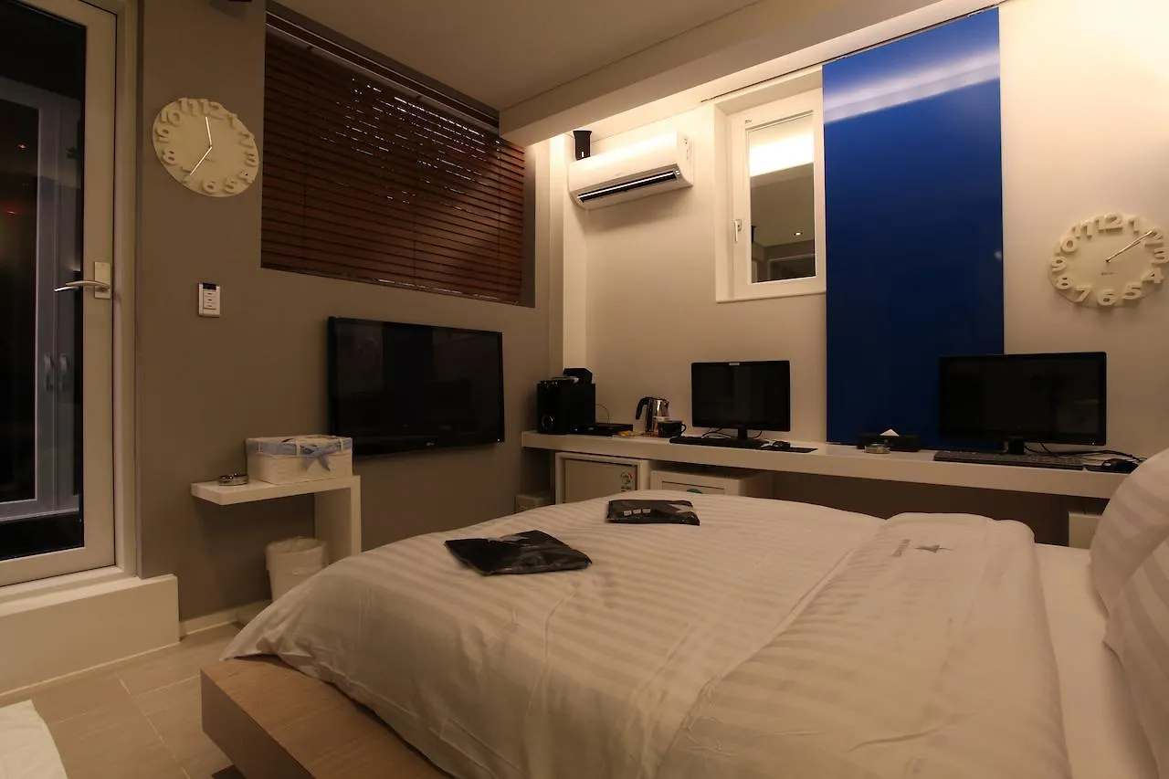 Nine Star Hotel Seoul 2*,  South Korea